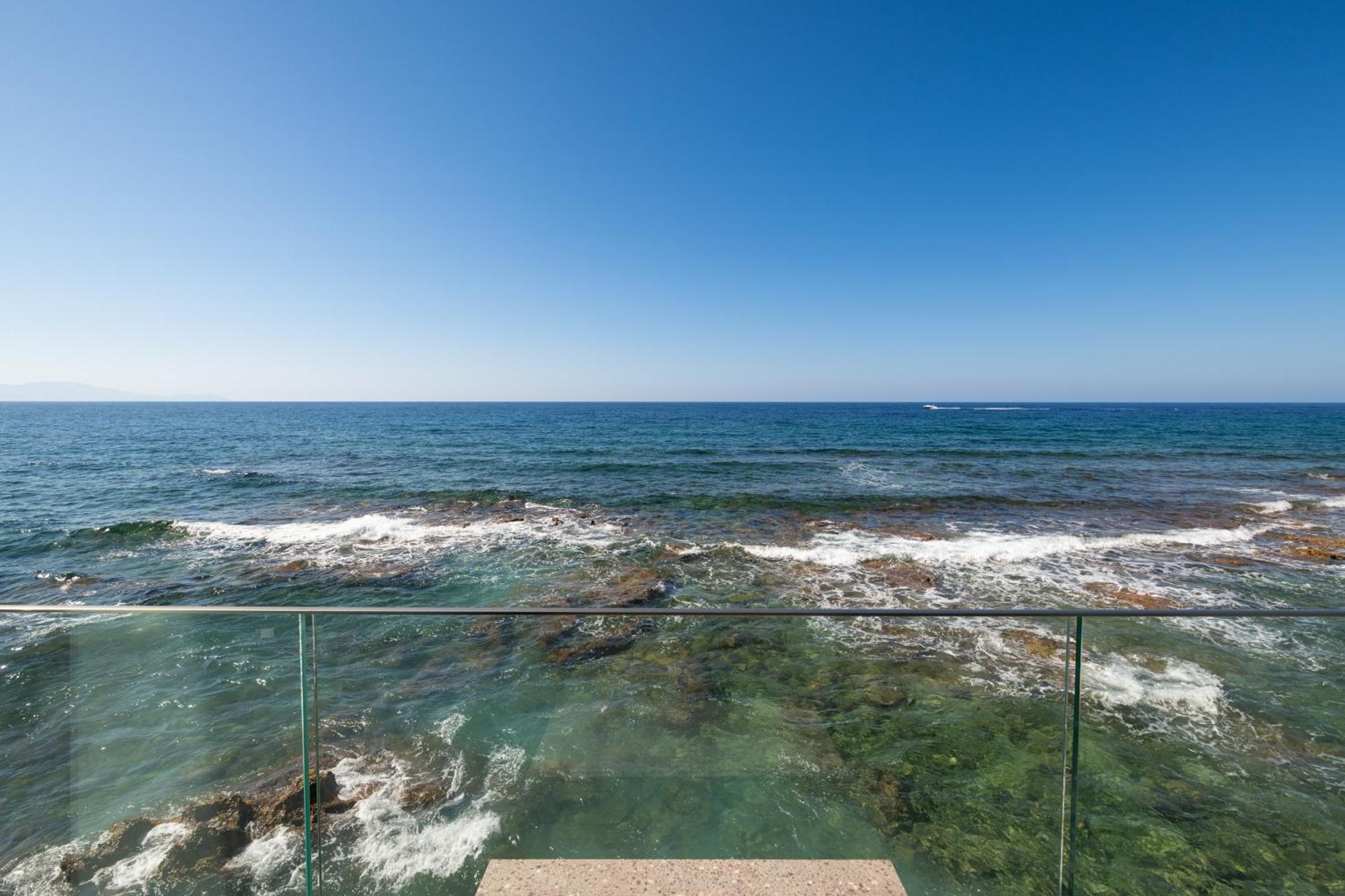 חאניה Elia Sea Suites מראה חיצוני תמונה